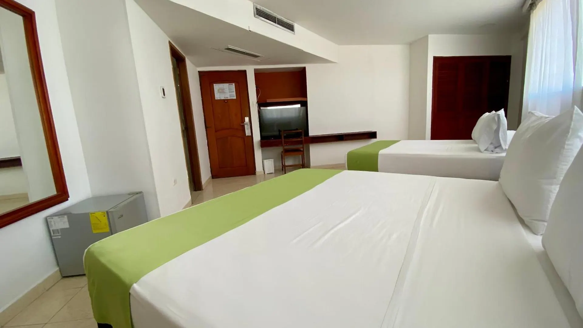 Hotel Dorado Plaza Bocagrande Cartagena 3*,