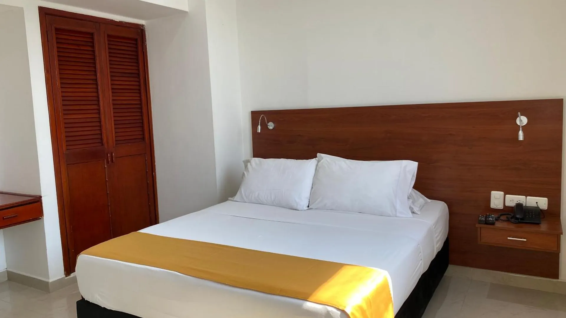 ***  Hotel Dorado Plaza Bocagrande Cartagena Colombia